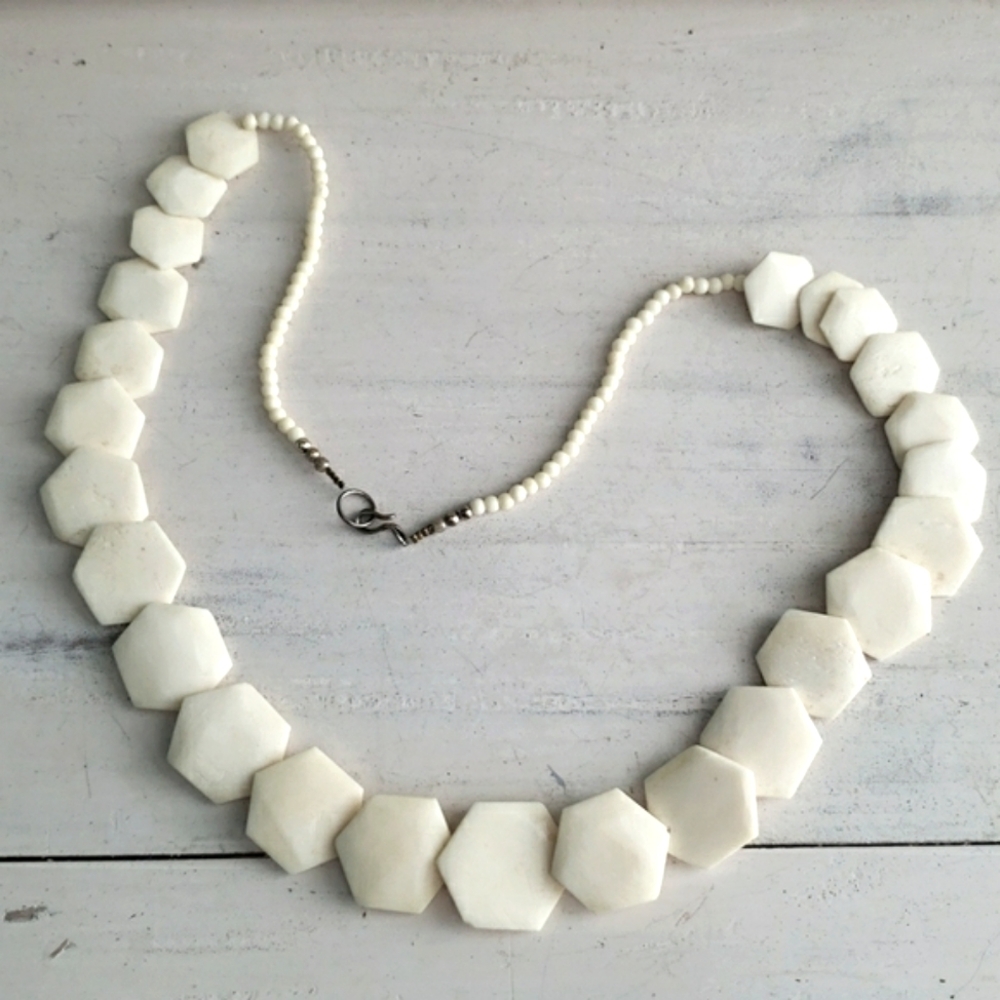 Hex Chunky Necklace Bone